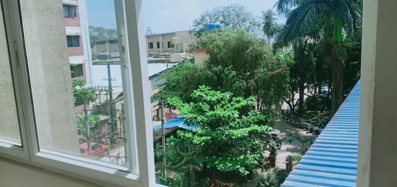 Suvarna Regency Hassan Esterno foto